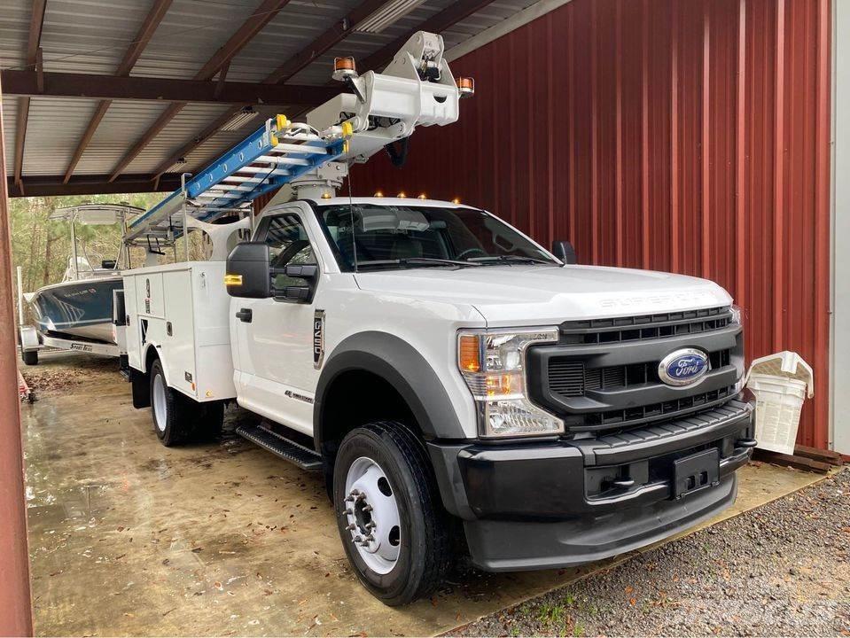 Ford F-450 Auto hoogwerkers