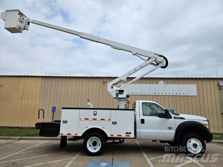 Ford F-550 Auto hoogwerkers