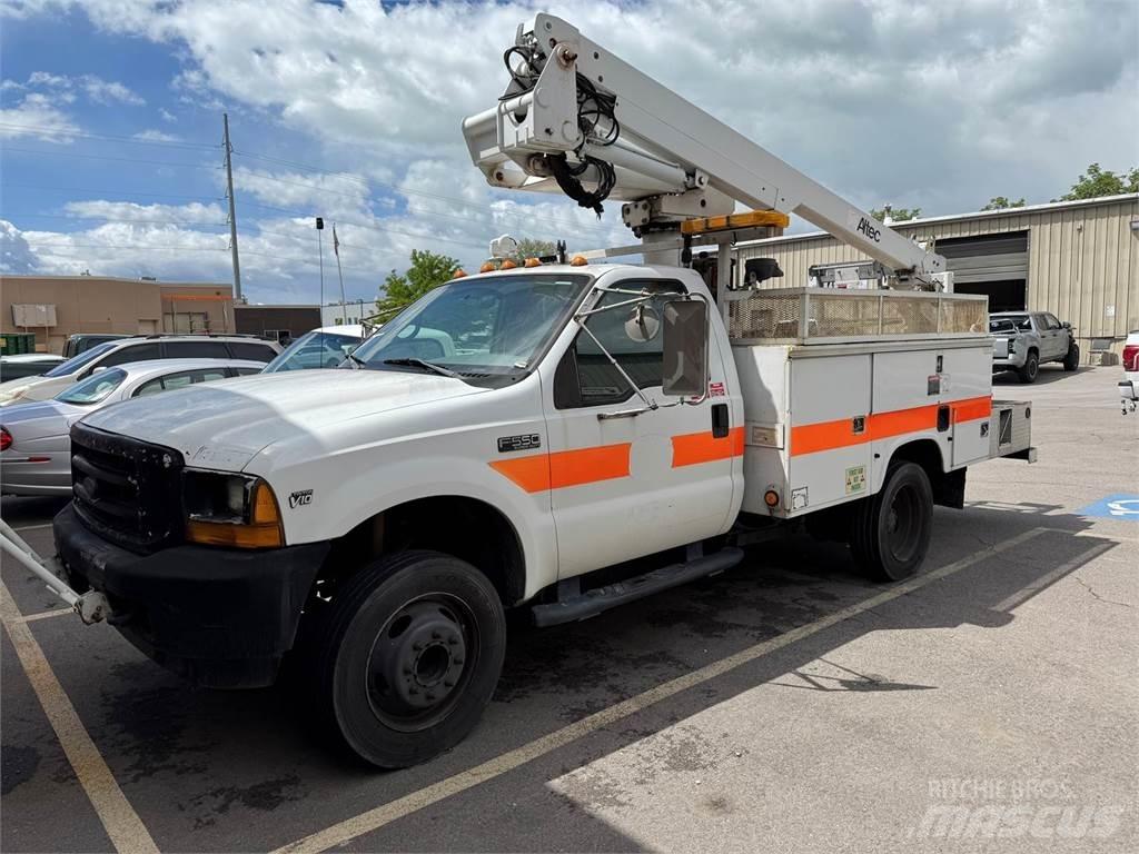 Ford F-550 Auto hoogwerkers