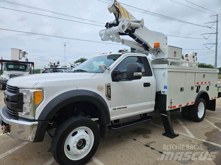 Ford F-550 Auto hoogwerkers