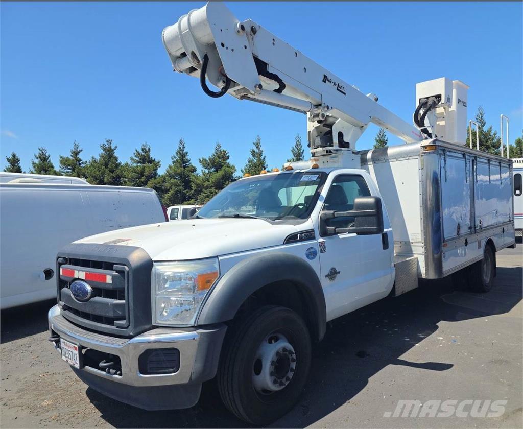 Ford F-550 Auto hoogwerkers