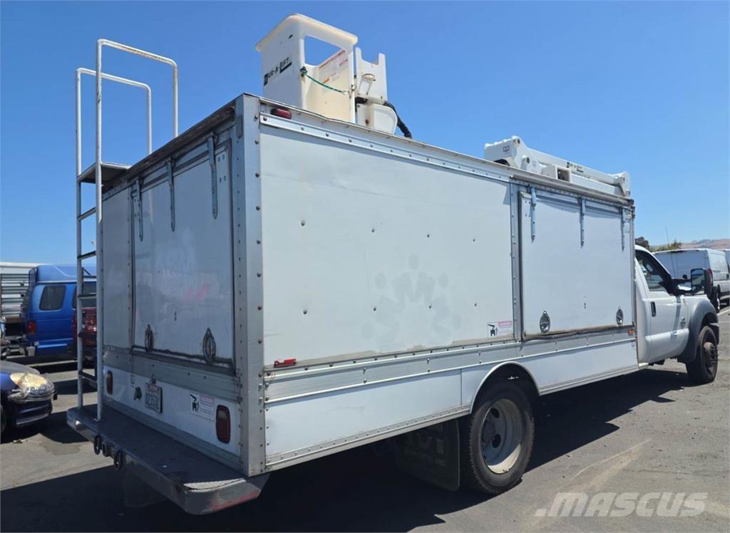 Ford F-550 Auto hoogwerkers