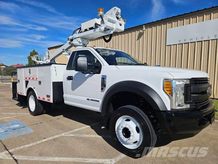 Ford F-550 Auto hoogwerkers
