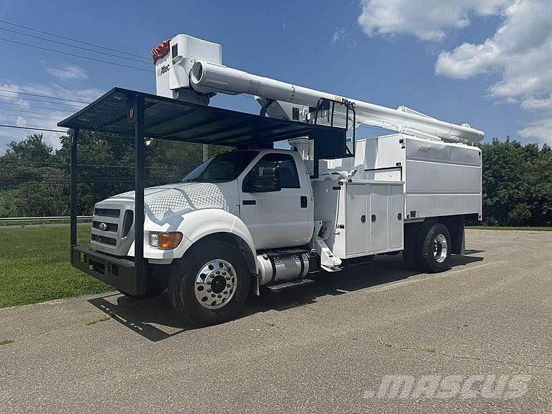 Ford F-750 Auto hoogwerkers