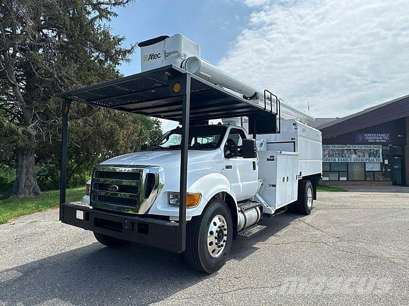 Ford F-750 Auto hoogwerkers