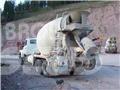 Ford LT9000 Betonmixers en pompen