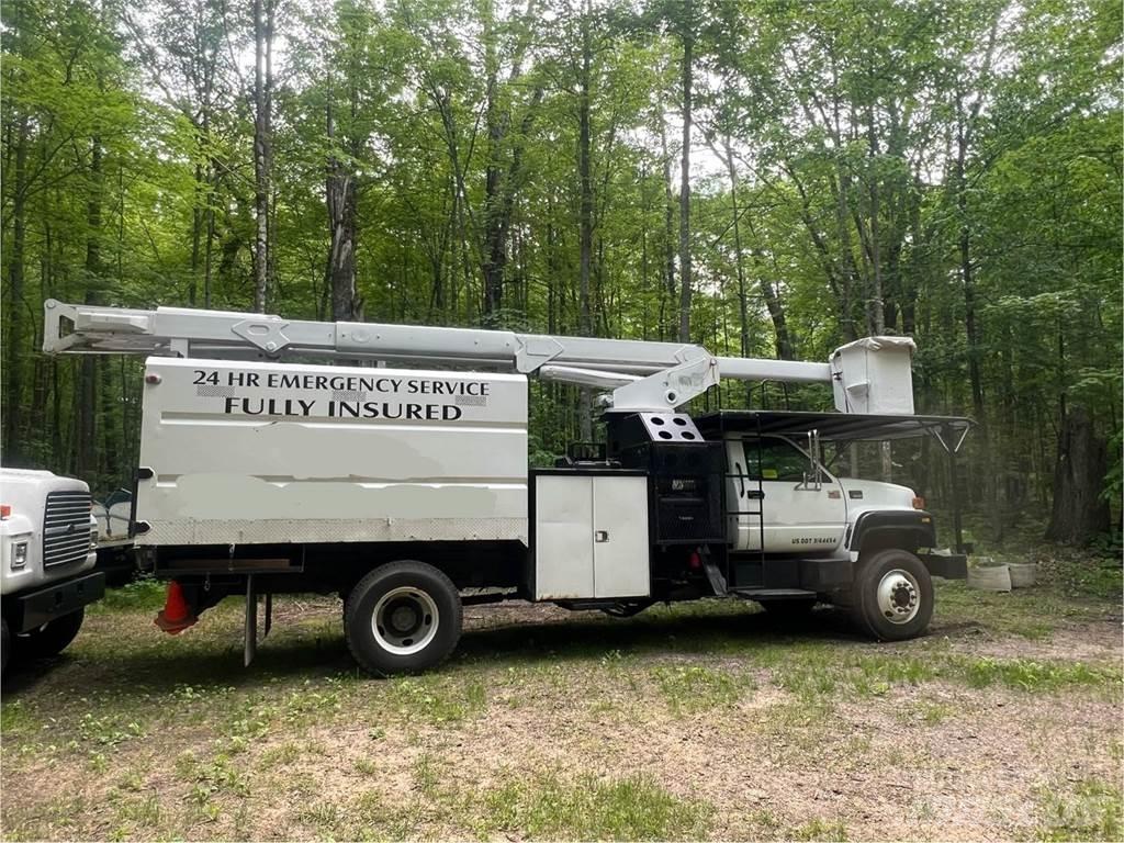 GMC 8500 Vlakke laadvloer met kraan