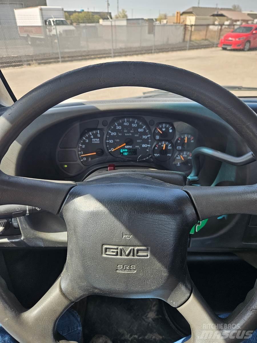 GMC C5500 Platte bakwagens