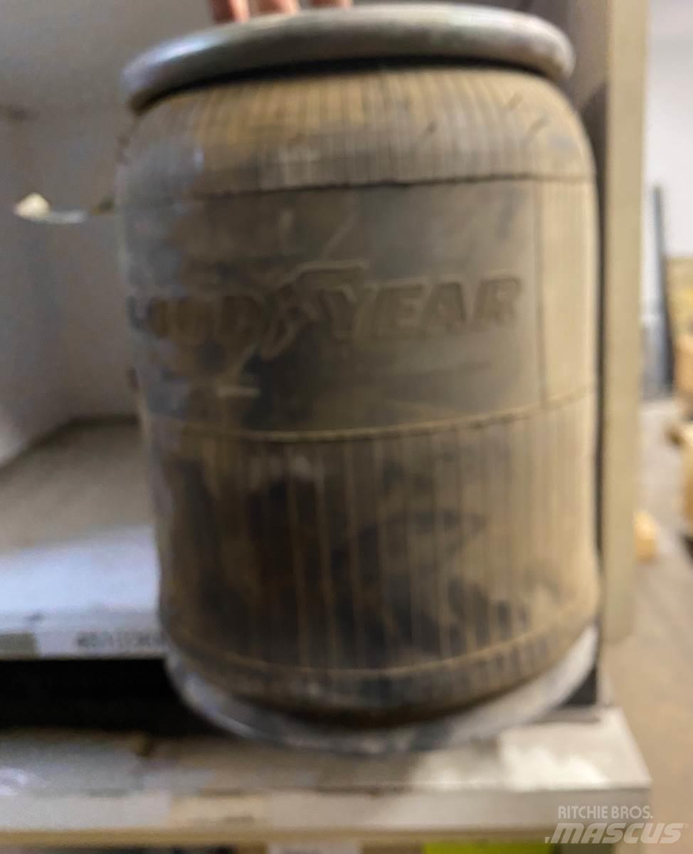 Goodyear  Transport - Anderen