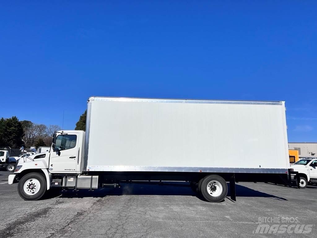 Hino L6 Bakwagens met gesloten opbouw