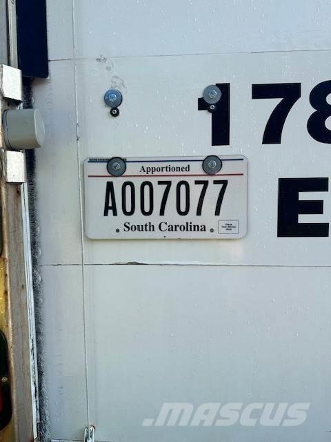 Isuzu NRR Bakwagens met gesloten opbouw