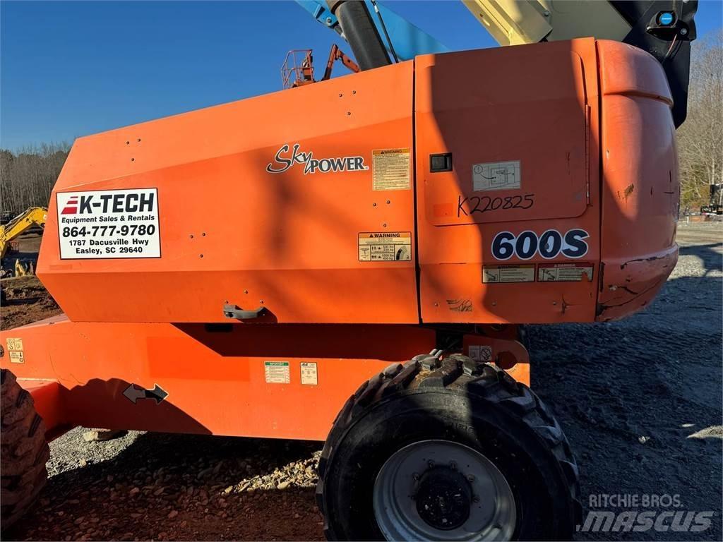 JLG 600S Telescoophoogwerkers