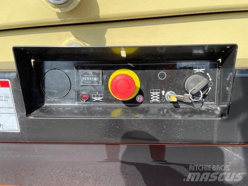 JLG R4045 Schaarhoogwerkers