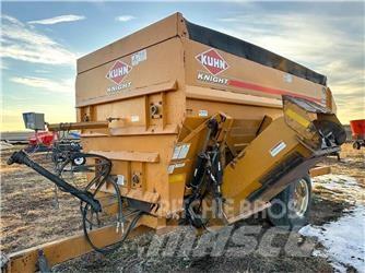 Kuhn 4142 Mengvoedermachines