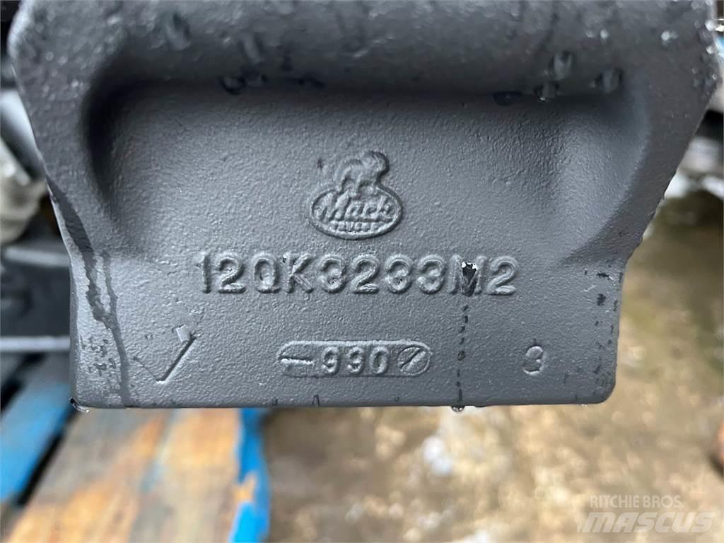 Mack  Chassis en ophanging