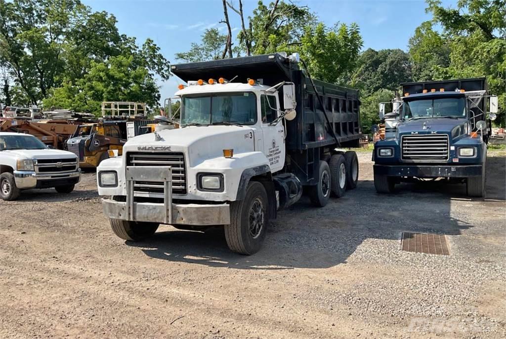 Mack E7 Kipper