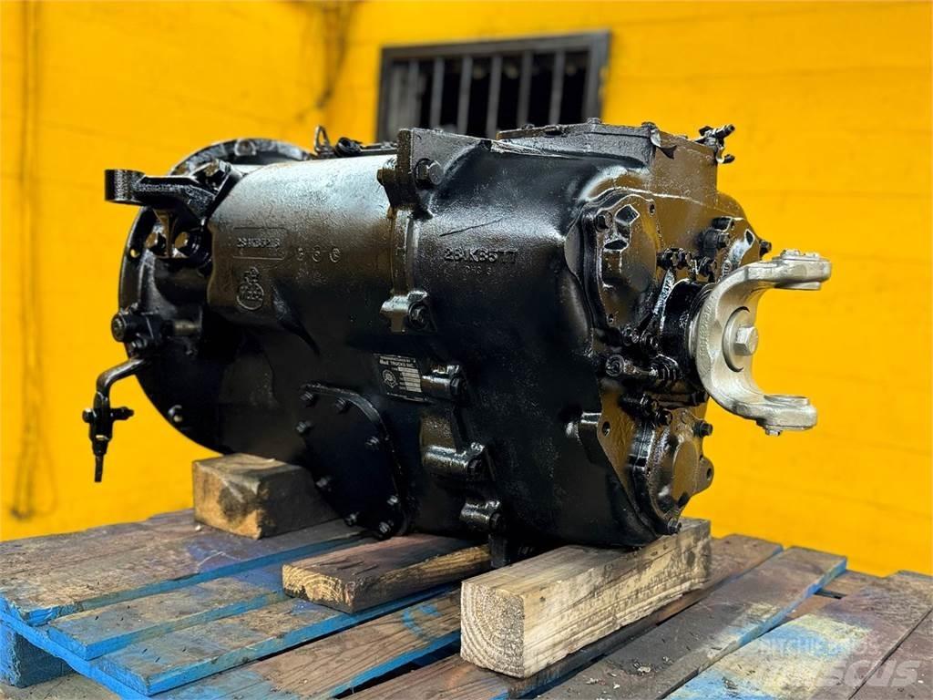 Mack T2100 Versnellingsbakken