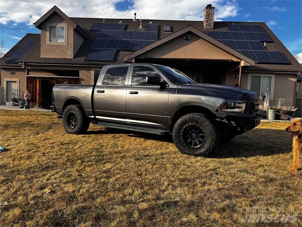 RAM 1500 Bestelwagens met open laadbak