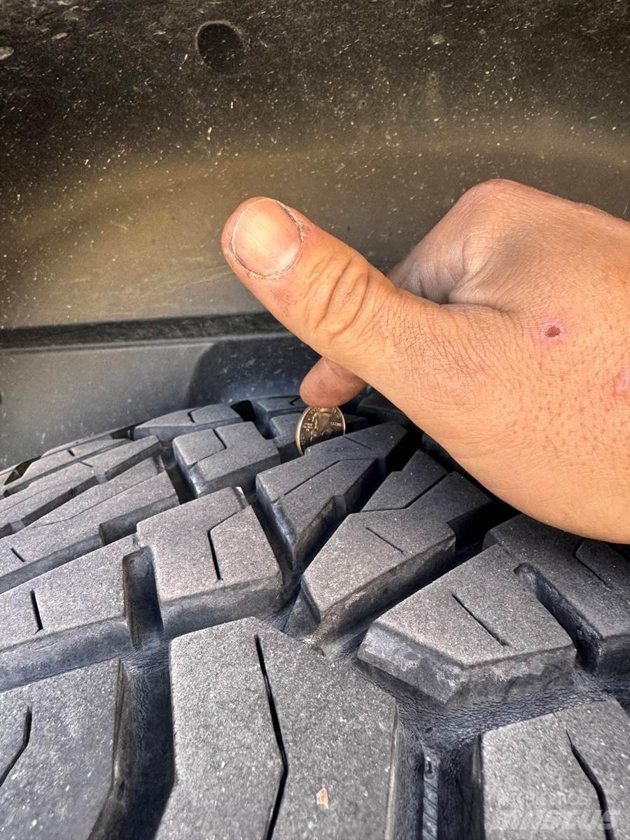 RAM 1500 Bestelwagens met open laadbak
