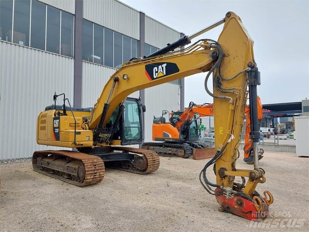 CAT 323F Rupsgraafmachines