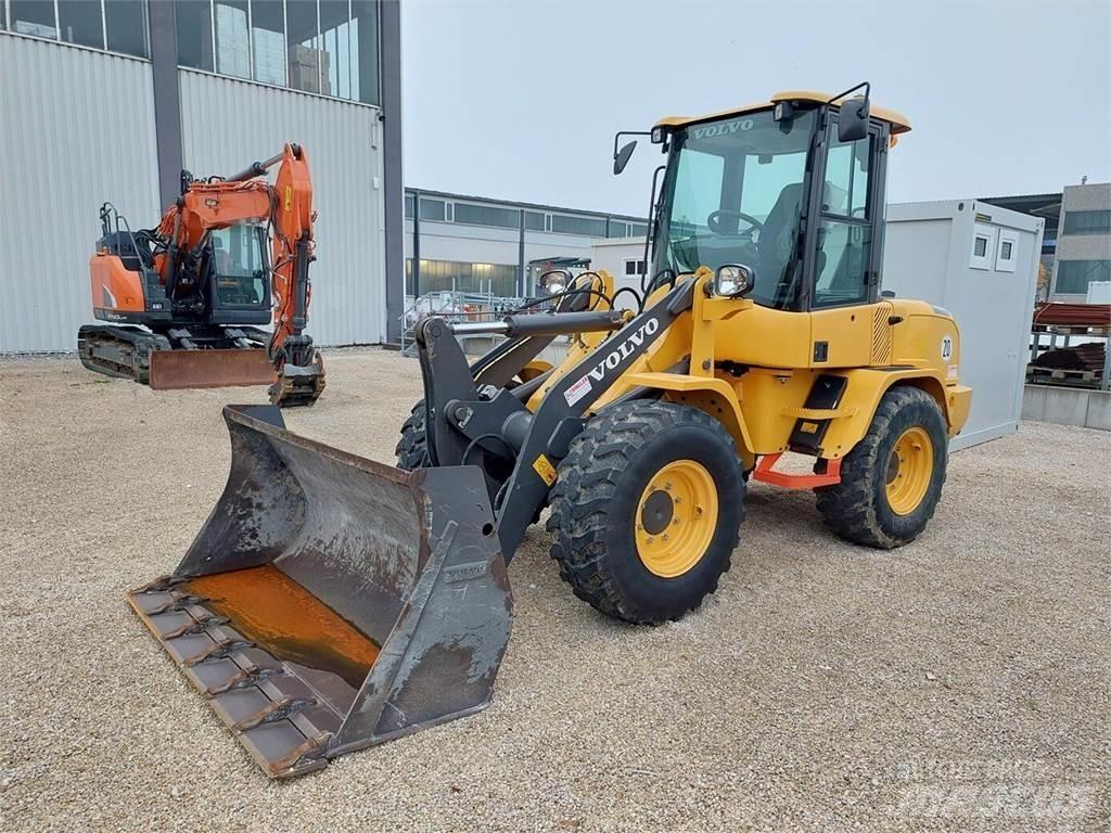 Volvo L30G Wielladers