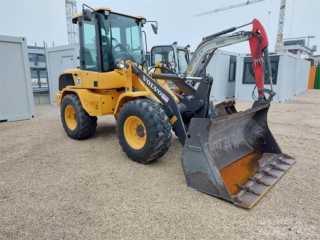 Volvo L30G Wielladers