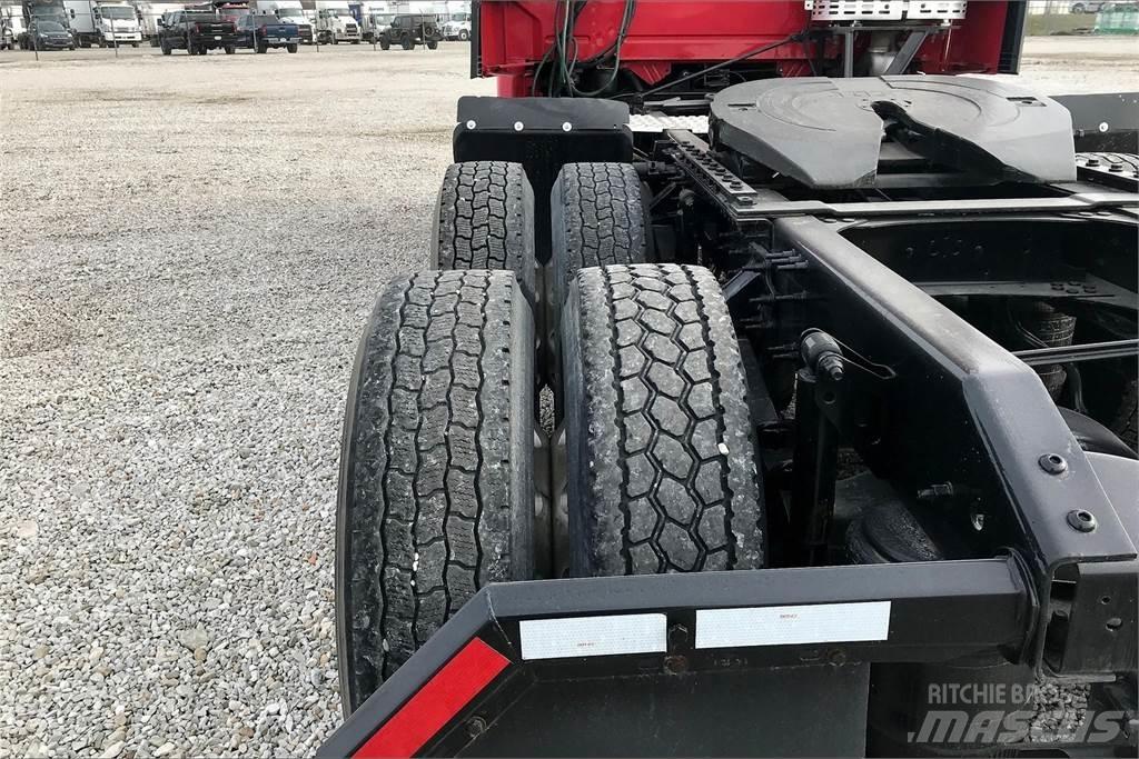 Volvo VNM Chassis met cabine