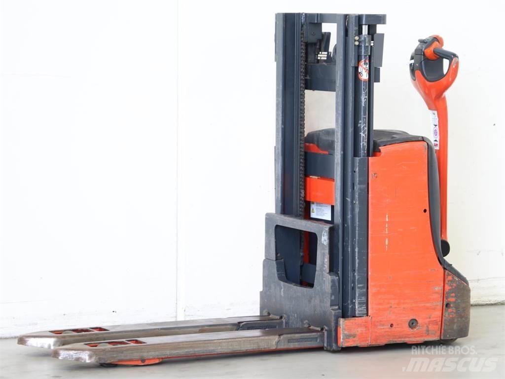 Linde D06/1160 Stapelaar meeloop