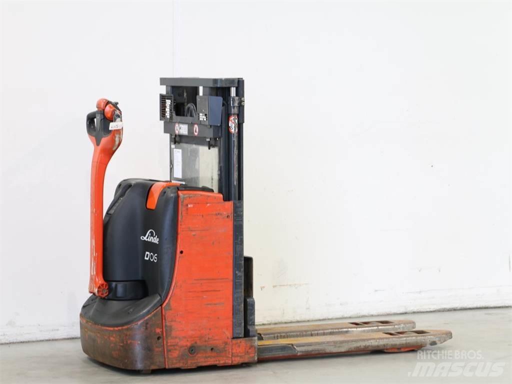 Linde D06/1160-00 Stapelaar meeloop