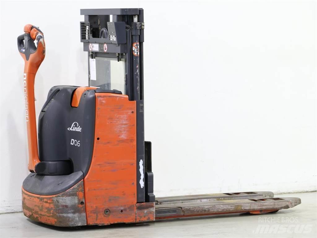 Linde D06/1160-00 Stapelaar meeloop