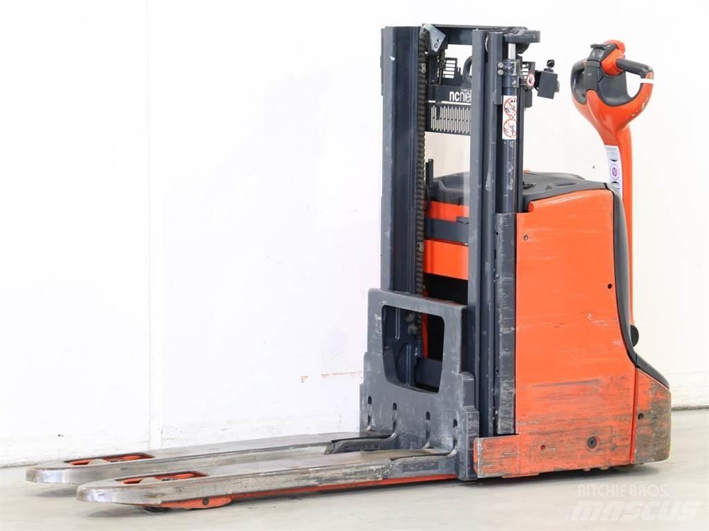 Linde D08/1160 Stapelaar meeloop