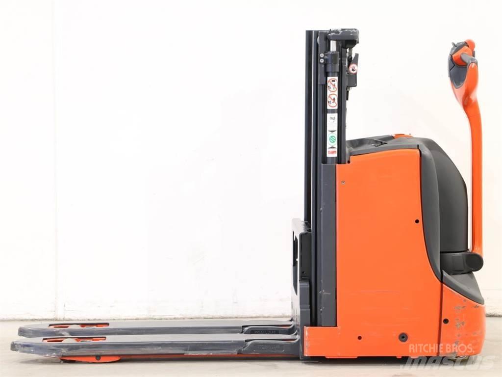 Linde D08/1160 Stapelaar meeloop