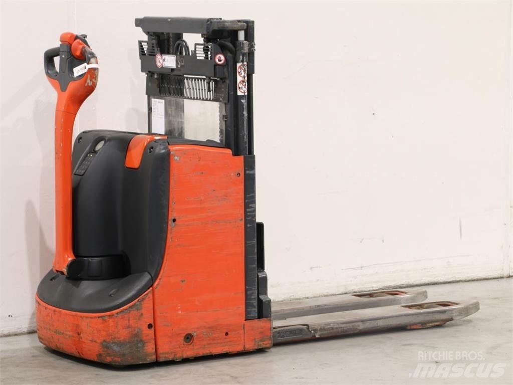 Linde D08/1160 Stapelaar meeloop