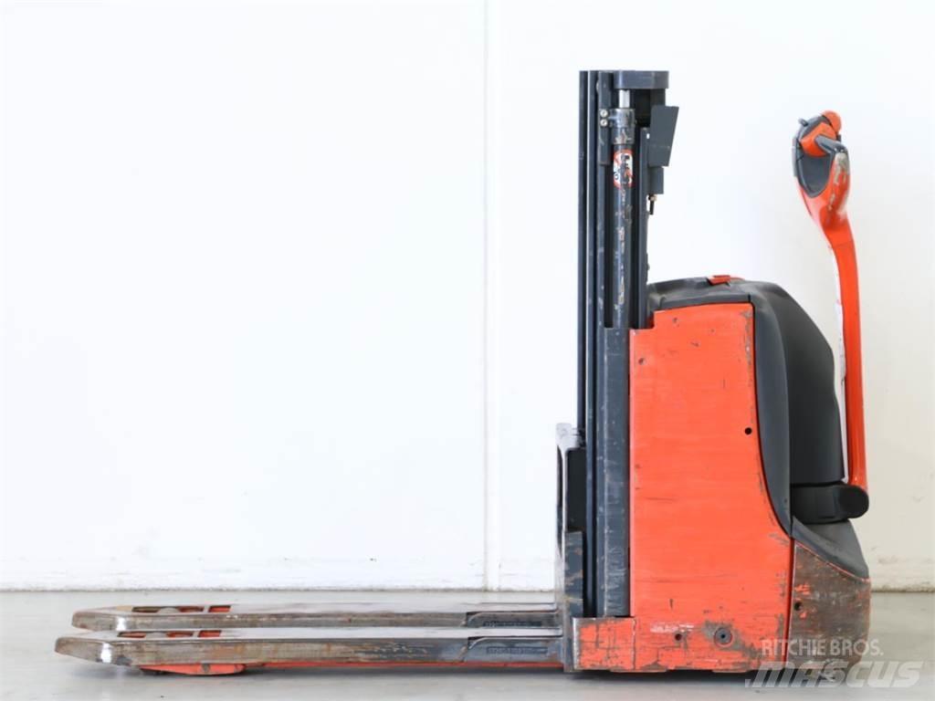Linde D08/1160-00 Stapelaar meeloop