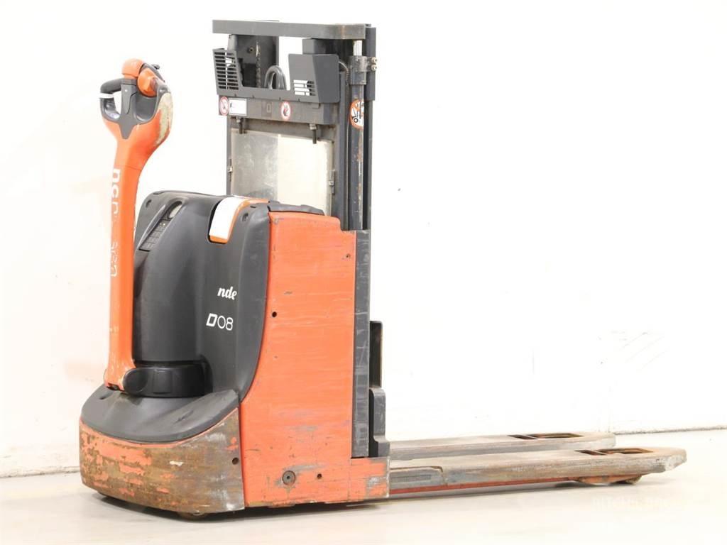 Linde D08/1160-00 Stapelaar meeloop