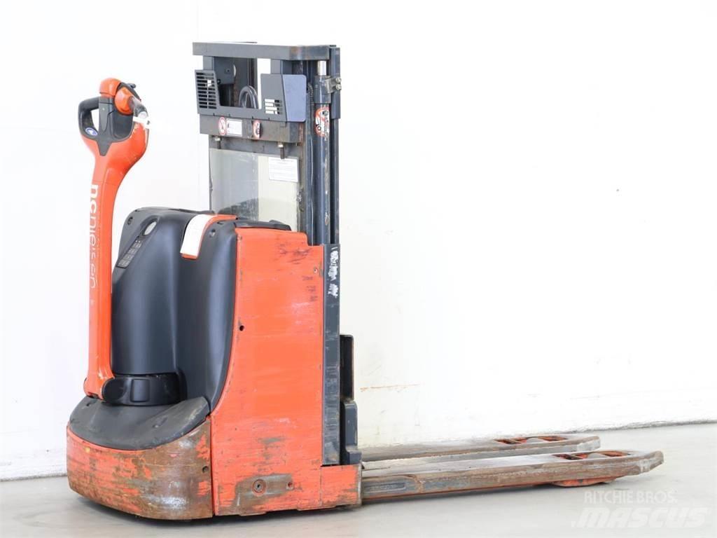 Linde D08/1160-00 Stapelaar meeloop