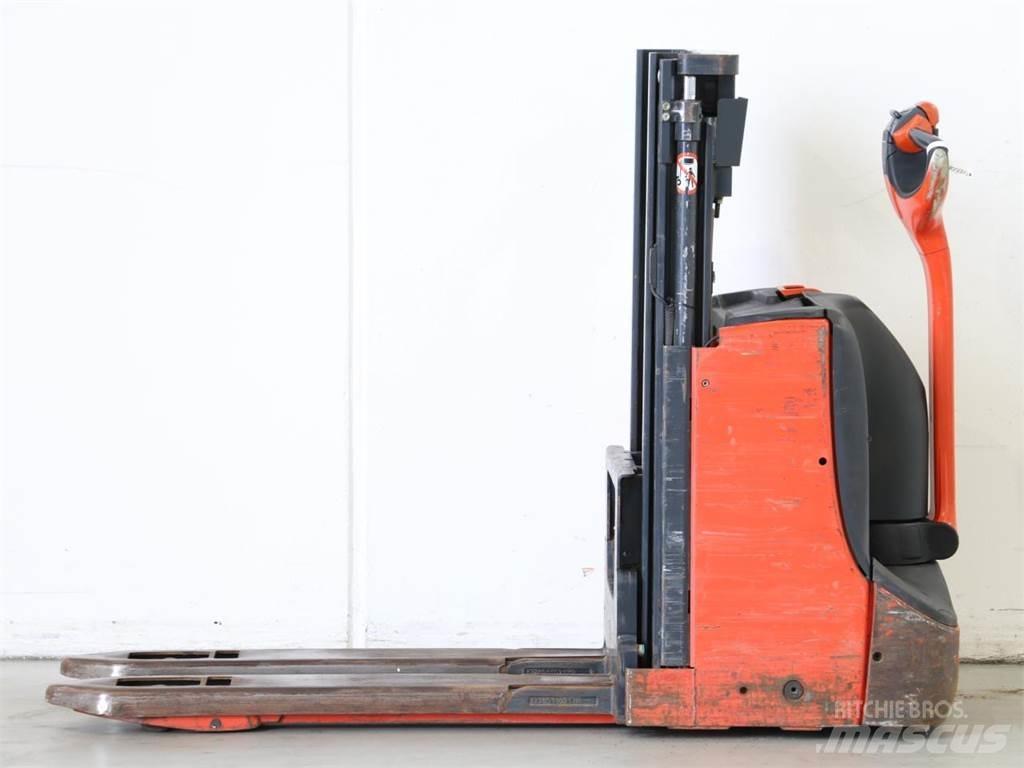 Linde D08/1160-00 Stapelaar meeloop