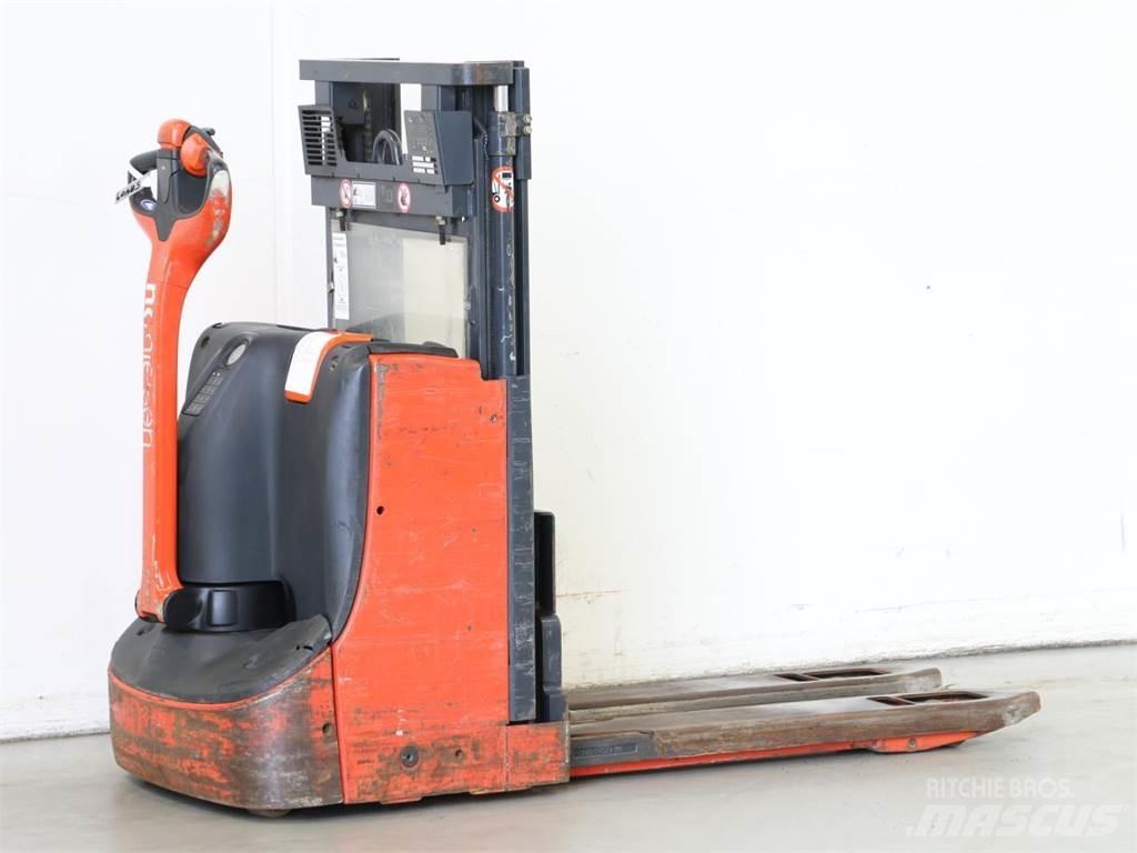 Linde D08/1160-00 Stapelaar meeloop