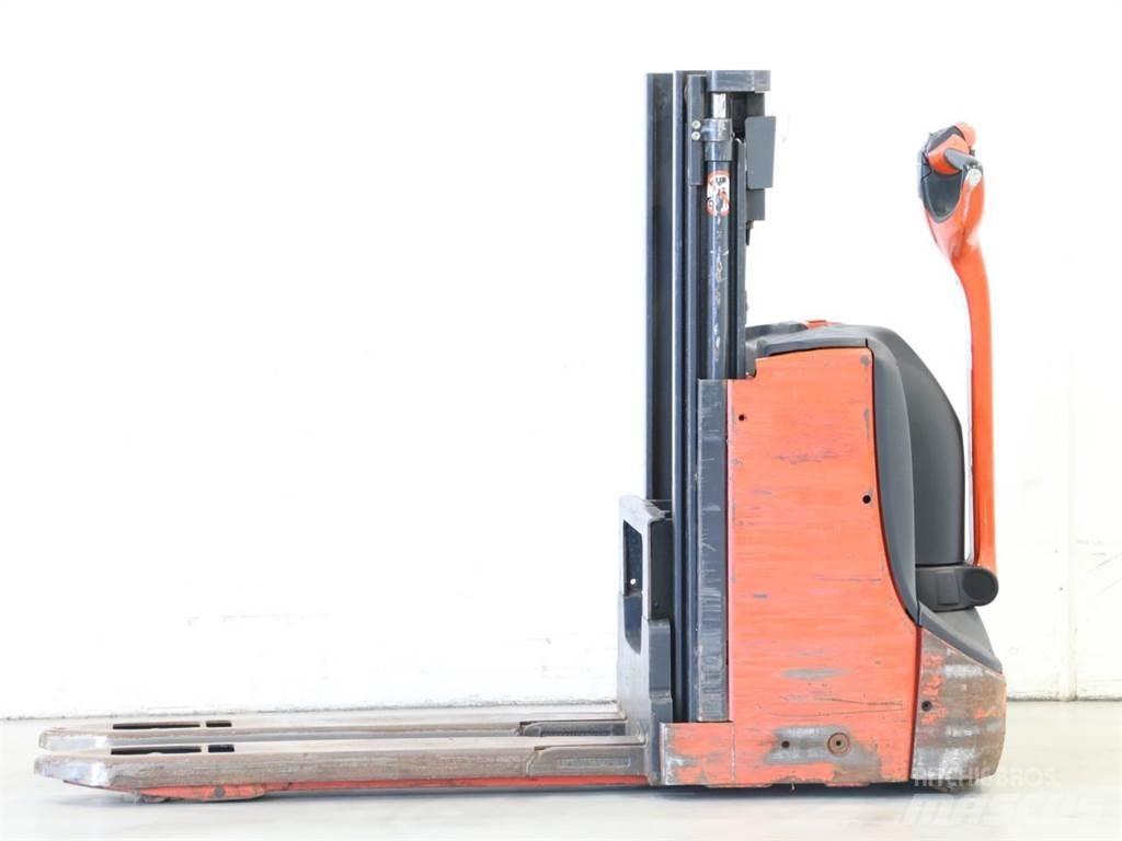Linde D08/1160-00 Stapelaar meeloop