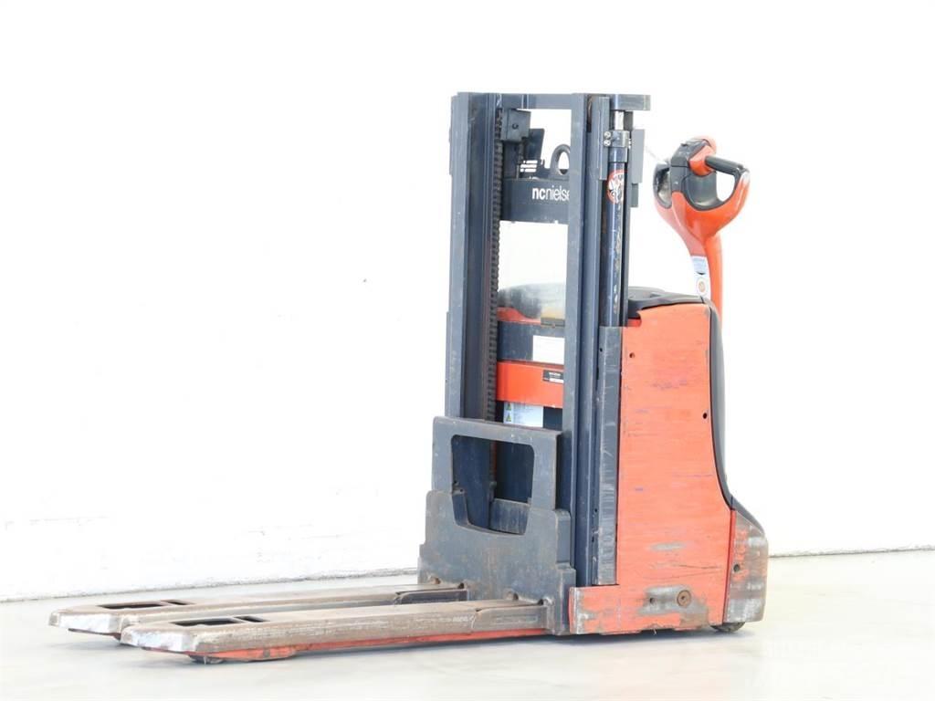 Linde D08/1160-00 Stapelaar meeloop