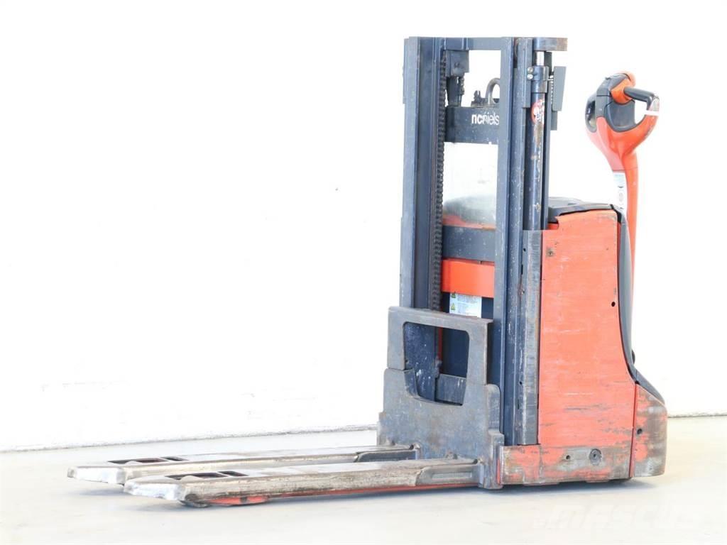 Linde D08/1160-00 Stapelaar meeloop