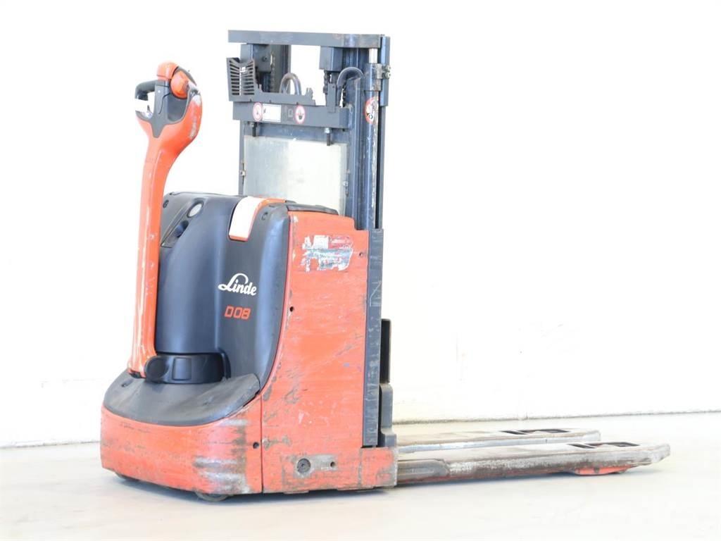 Linde D08/1160-00 Stapelaar meeloop