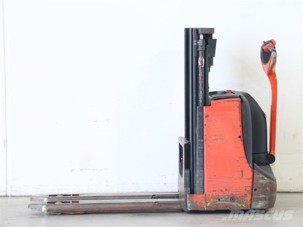 Linde D08/1160-00 Stapelaar meeloop