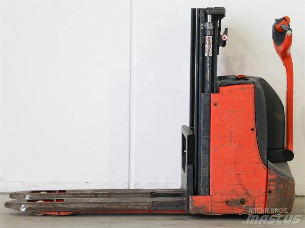 Linde D08/1160-00 Stapelaar meeloop