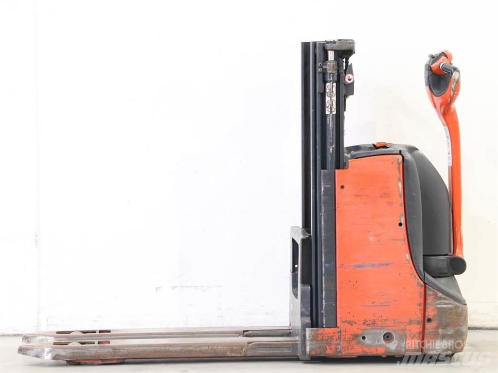Linde D08/1160-00 Stapelaar meeloop