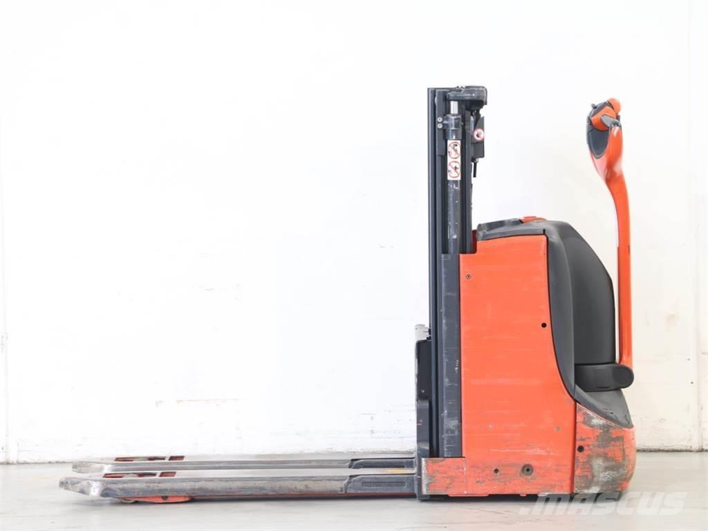 Linde D08/1160-00 Stapelaar meeloop