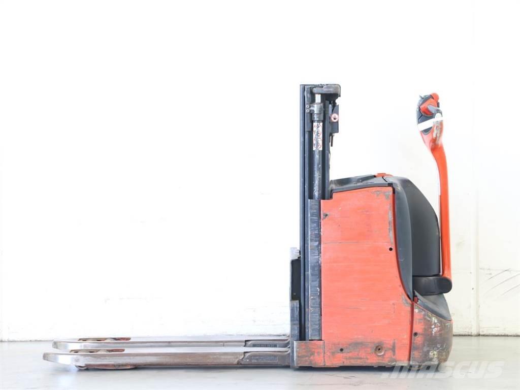 Linde D08/1160-00 Stapelaar meeloop