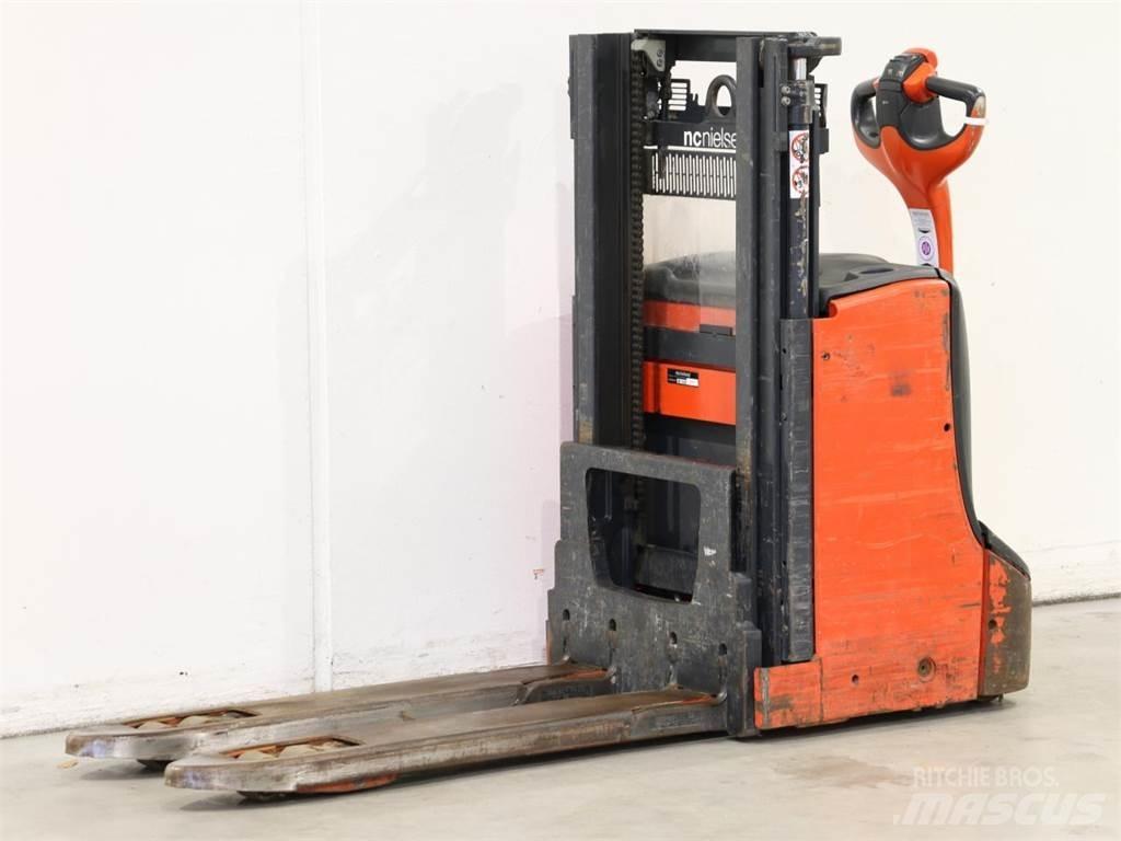 Linde D08/1160-00 Stapelaar meeloop
