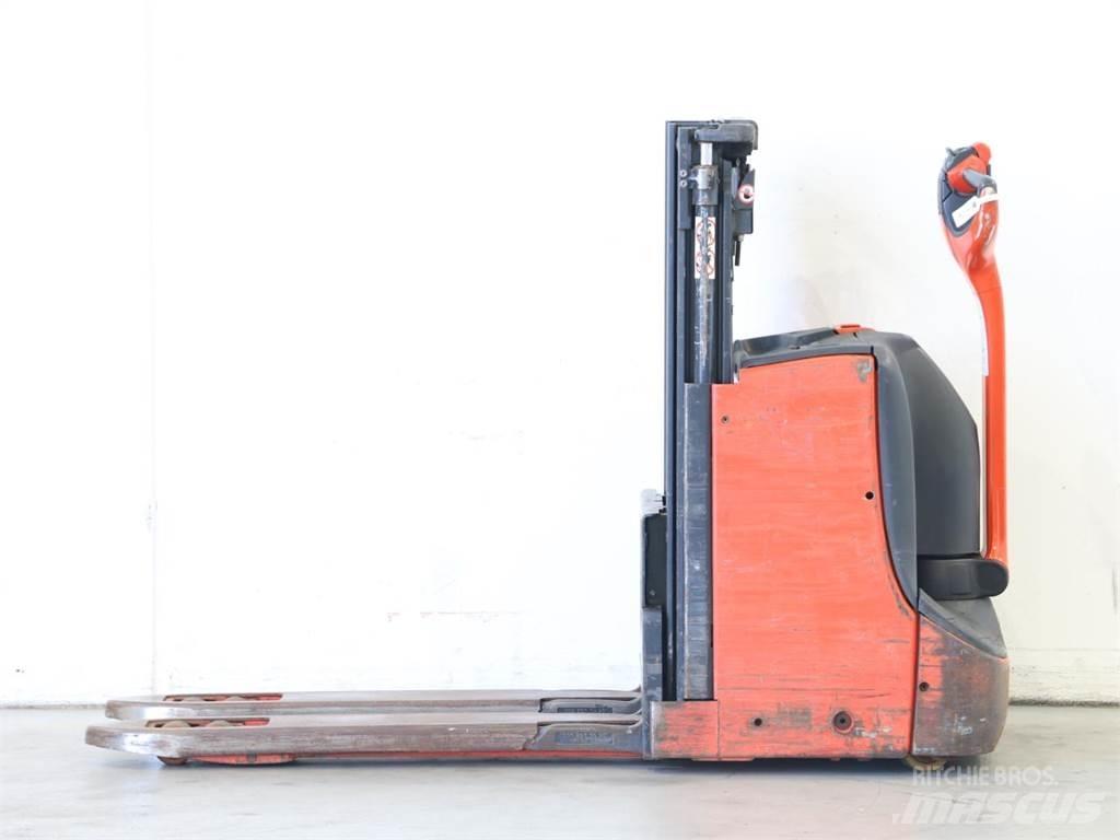 Linde D08/1160-00 Stapelaar meeloop