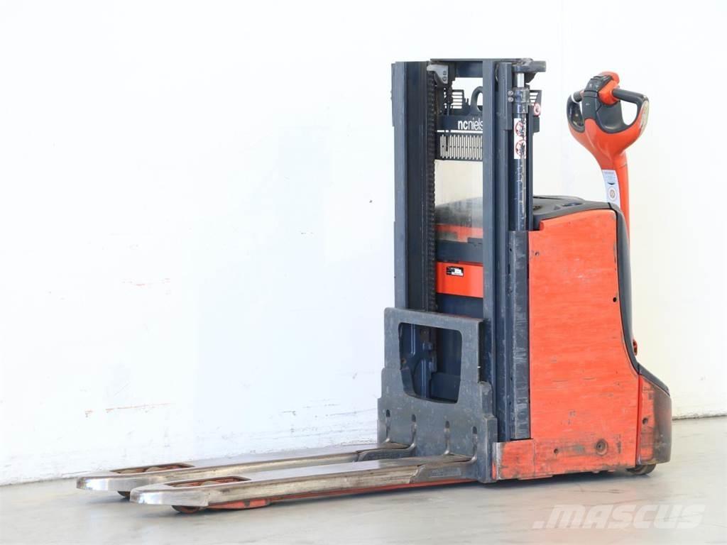 Linde D08/1160-00 Stapelaar meeloop